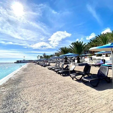 Cozy With Pool,near The Sea,wifi In Διαμέρισμα *