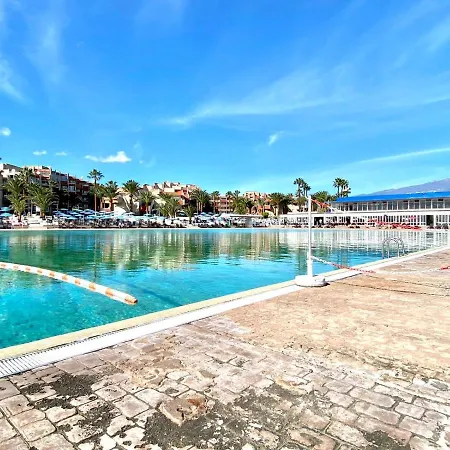 Cozy With Pool,near The Sea,wifi In *