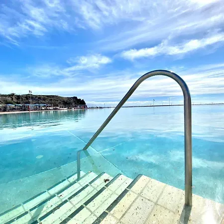 Cozy With Pool,near The Sea,wifi In